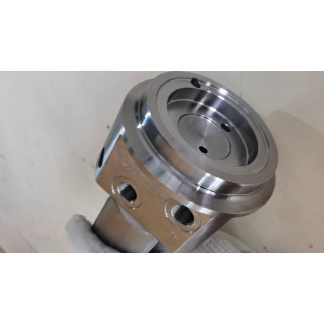 Hydraulic Cylinder Welding Cylinder Head